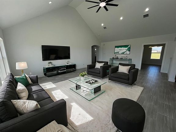 5th image of 471 Buffalo Trl