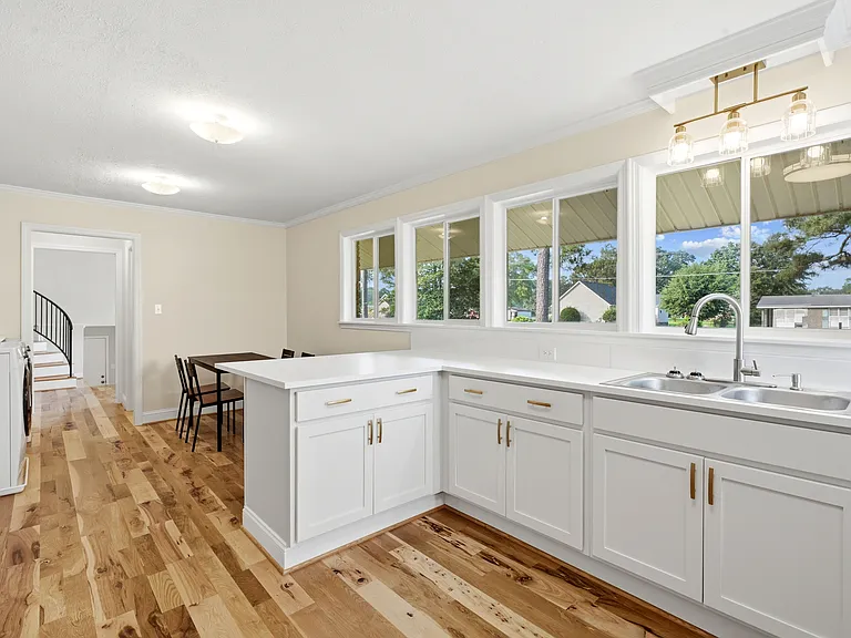 607 Longleaf Ave — Photo 21