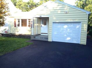 88 Lafayette Rd, Rochester, NY 14609