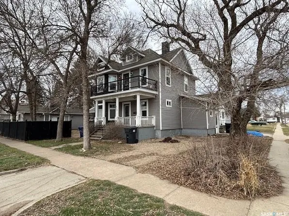 617 Bison AVENUE, Weyburn, SK S4H 0J7
