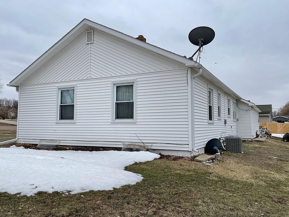 1102 Clark Ave, Creighton, NE 68729 Zillow