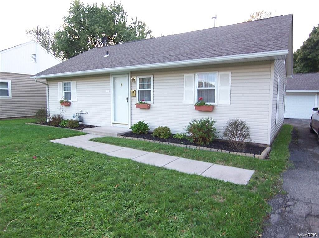 131 Davison Rd, Lockport, NY 14094 Zillow