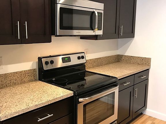 5th image of 15651 Dickens St APT 105