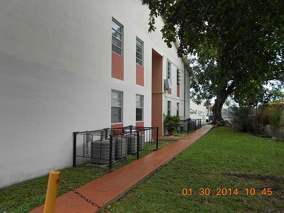 3rd image of 1525 NW 19th Ter APT 9