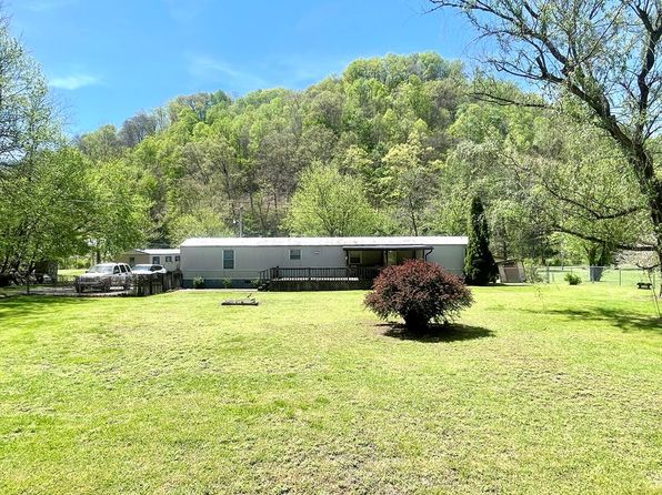 76 Sullivan St, Pinsonfork, KY 41555