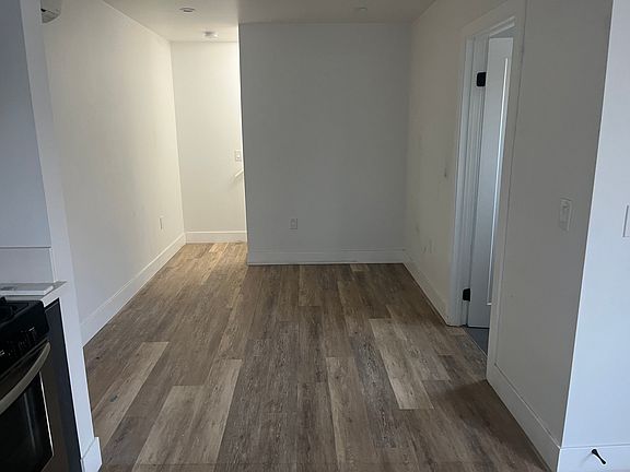 4th image of 4449 39th St