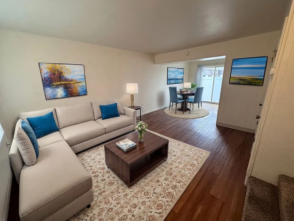2 bed, 1.5 bath, $1,245 — Photo 2