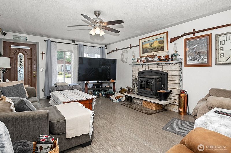 5th image of 700 Harding Road