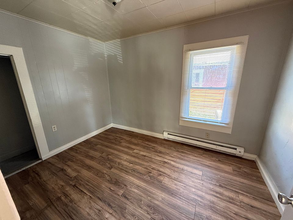2nd image of 63742 Edward Rd