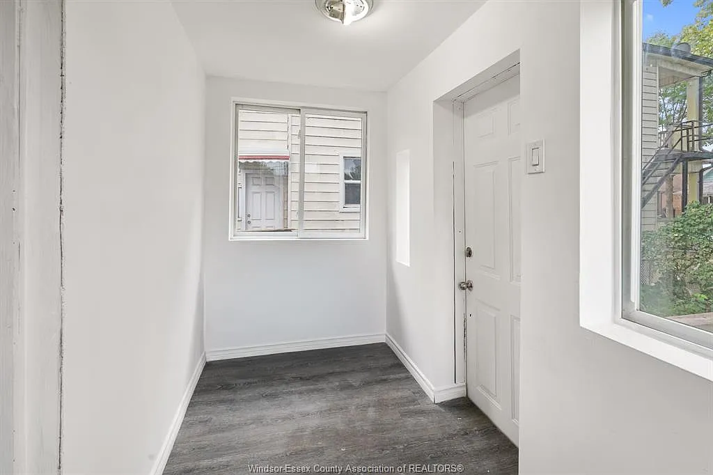 1 bed, $1,600 — Photo 3