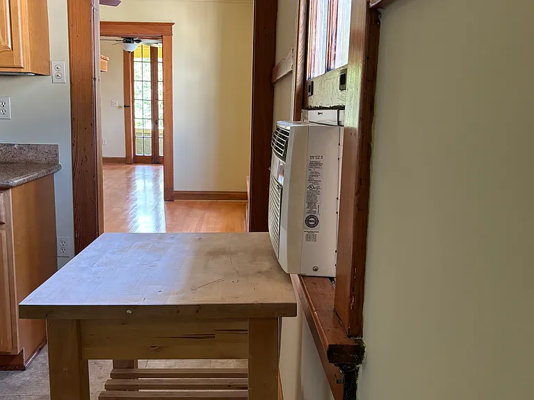 2225 Dante St — Photo 12