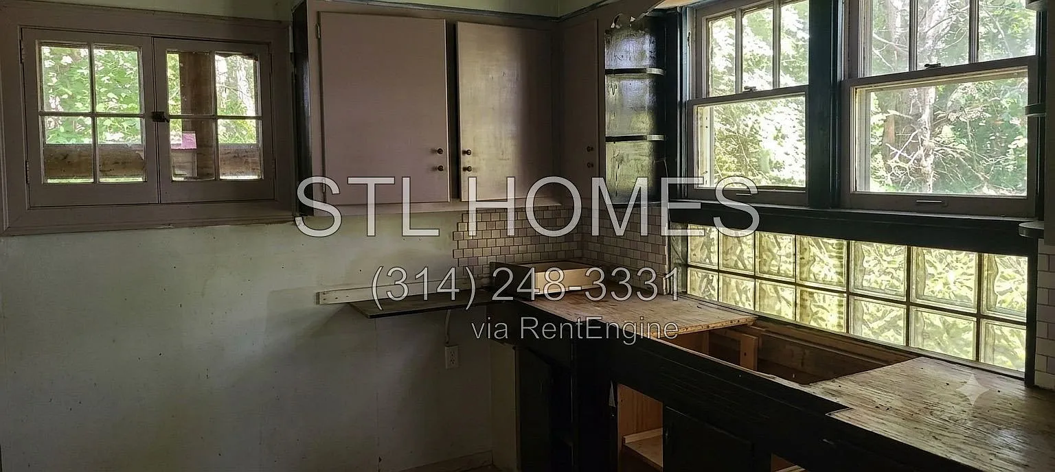 2 bed, 1.0 bath, $695 — Photo 4