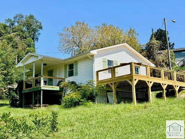 (undisclosed Address), Stuart, VA 24171