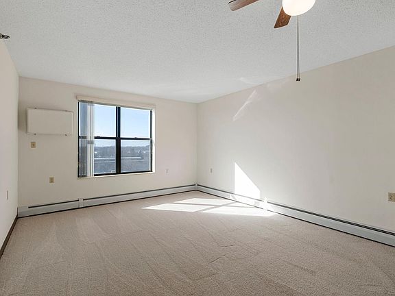 4th image of 7600 Golden Valley Rd APT 600