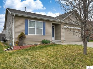8612 Potter St, Omaha, NE 68122