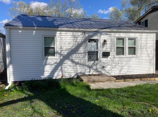 2716 S College St, Springfield, IL 62704