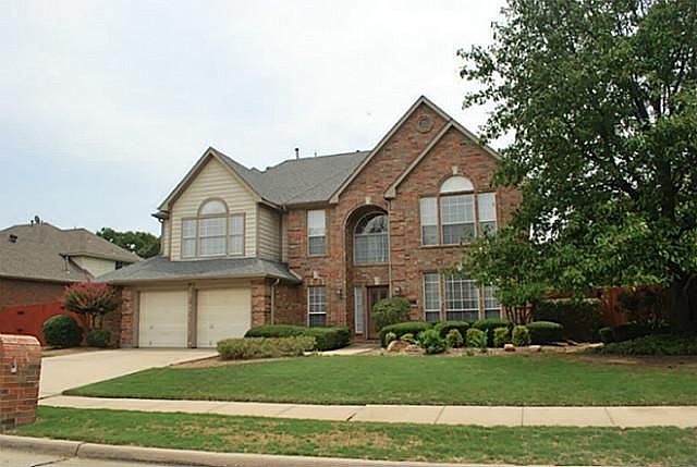 1st image of 1301 Oakwood Ct