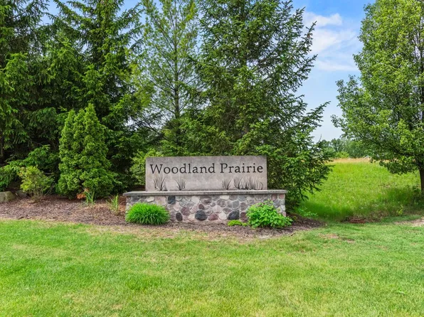6749 S PRAIRIEWOOD LANE #6751, Franklin, WI 53132