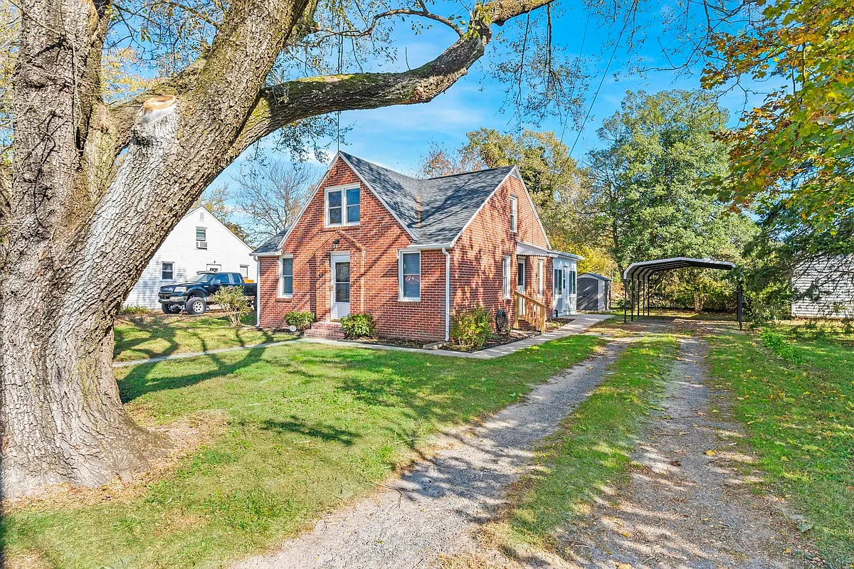Building Photo - 403 Boxwood St