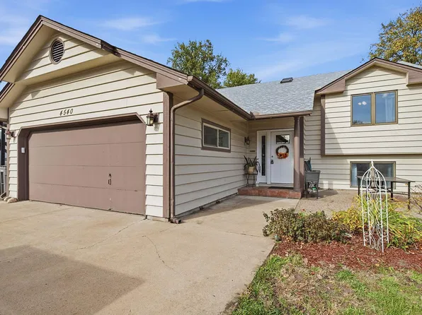 4540 W 131 1/2 St, Savage, MN 55378