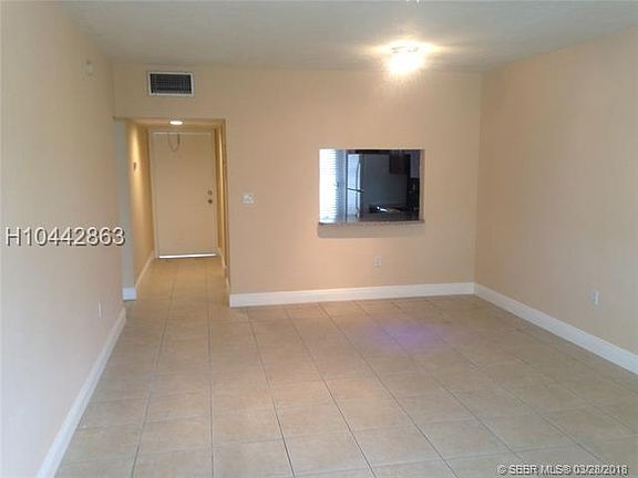2nd image of 18700 NE 3rd Ct APT 624