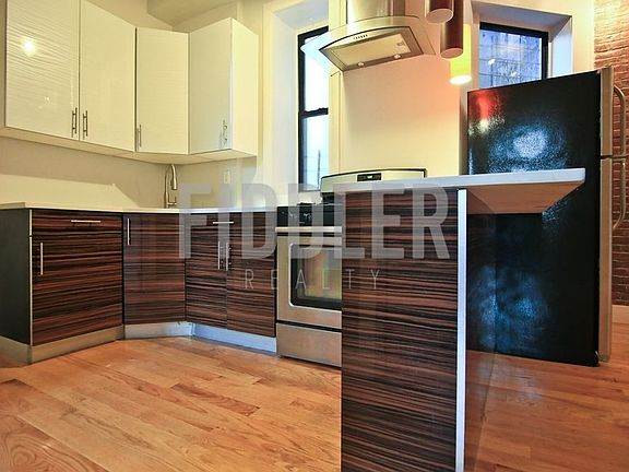 2nd image of 399 Putnam Ave APT 1C