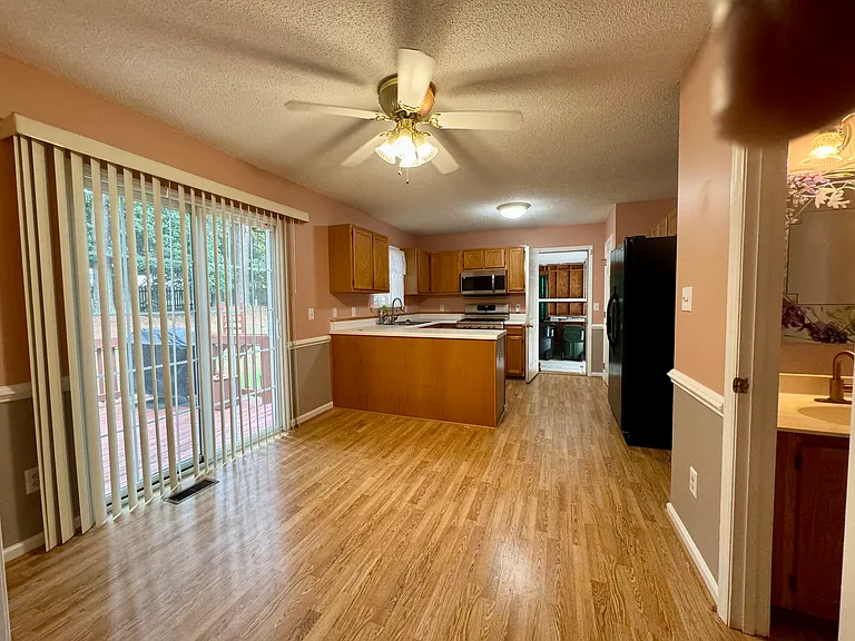 1117 Creek Haven Dr — Photo 20