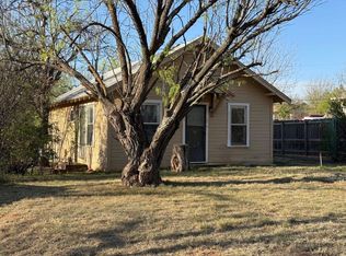 718 E Oliver St, Stamford, TX 79553