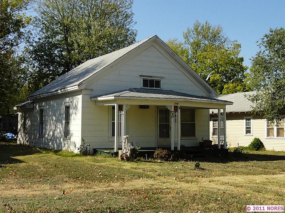 2nd image of 716 S Pine St