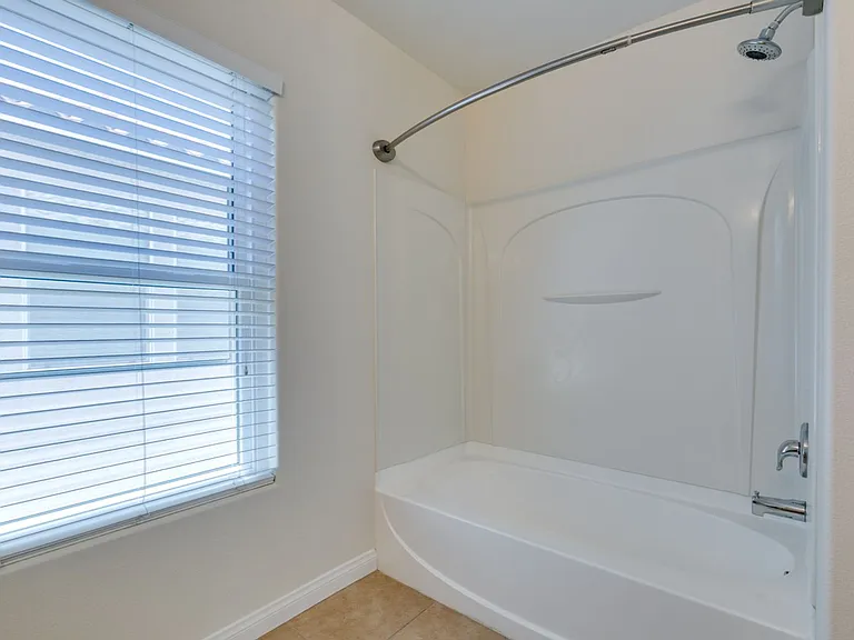 8660 Painted Horseshoe St — Photo 40