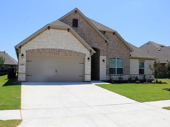 2nd image of 1082 Mickelson Dr