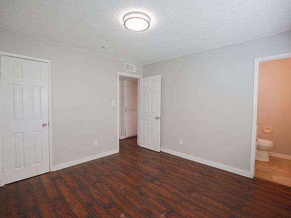 5th image of 4018 Mitchell Ave