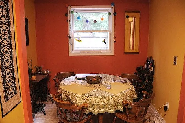 3 bed, 1300 sqft, $2,400 — Photo 3
