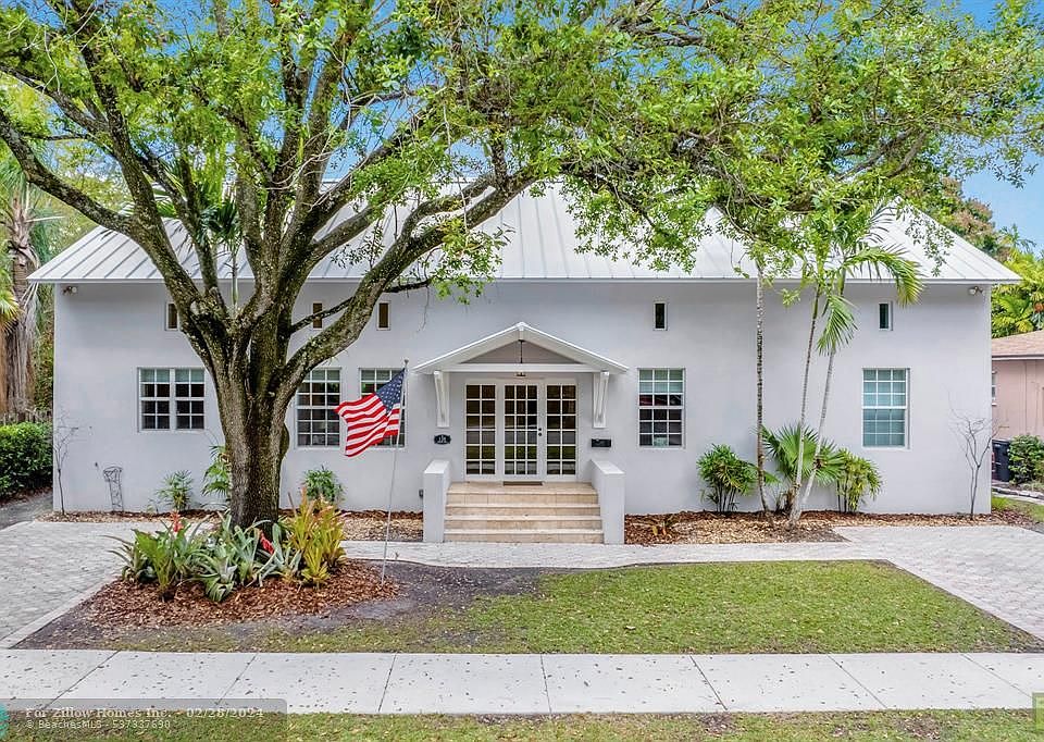 Canada goose hotsell miami zillow