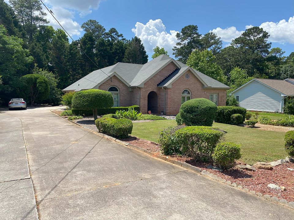 1st image of 2821 Club Forest Dr