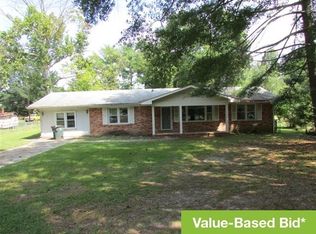 7324 Stoney Point Rd, Fayetteville, NC 28306