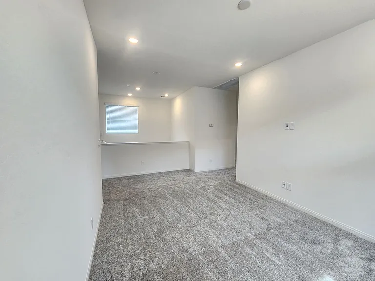 1553 Crowned Eagle St — Photo 23