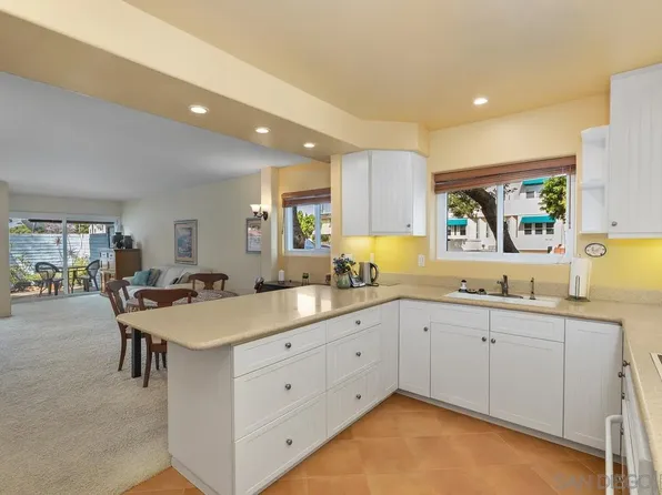 744 Olive Ave, Coronado, CA 92118