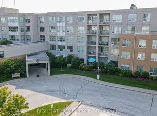 94 Dean Ave #505, Barrie, ON L4N0M3