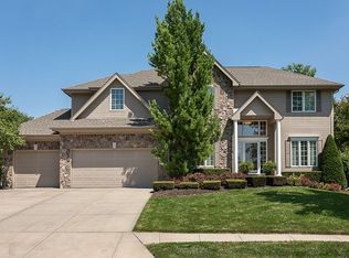 5511 N 164th St, Omaha, NE 68116