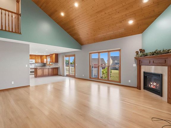 2nd image of 272 Highland DRIVE