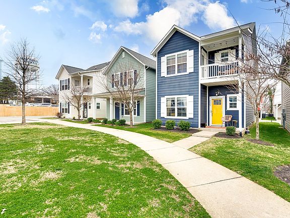 4th image of 2009 Village Park Cir