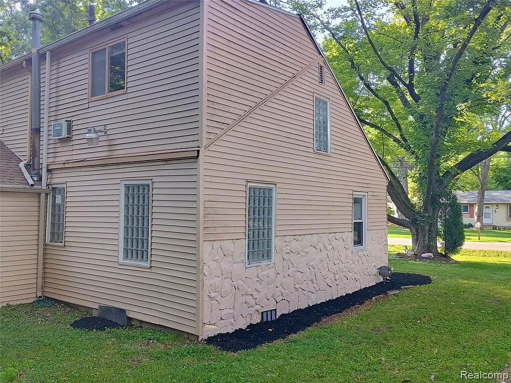 3 bed, 1544 sqft, $1,750 — Photo 4