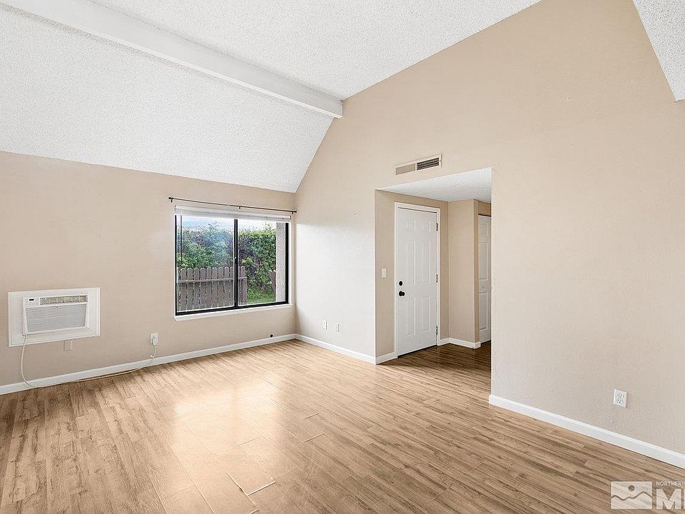 1st image of 1051 Baywood Dr APT D