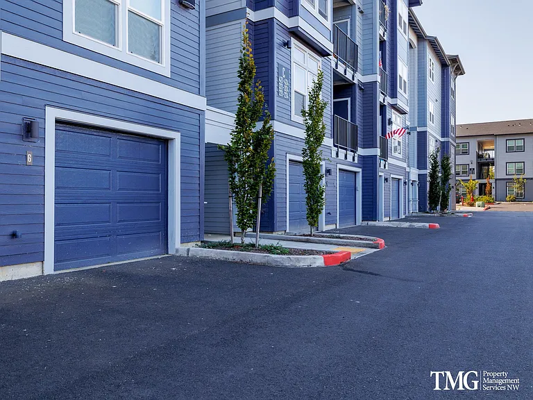 Northbrook Village — Photo 28