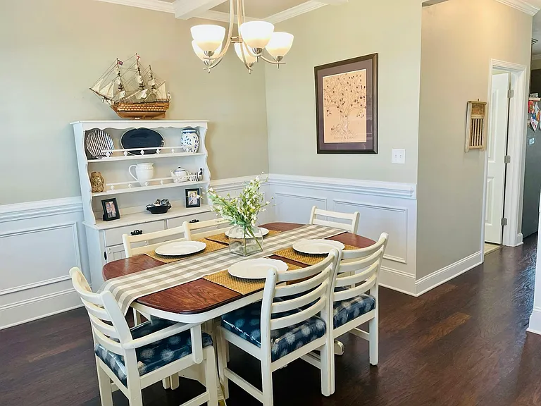 321 Cornhill Rd — Photo 3