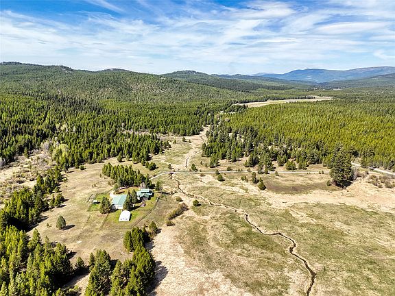 4th image of 8240 Island Lake Rd