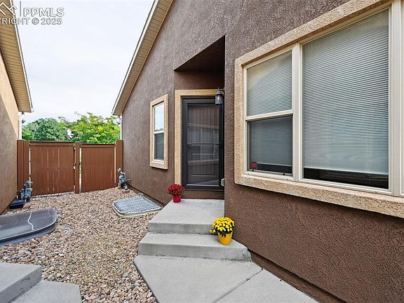 2nd image of 5384 Oak Spring Hts