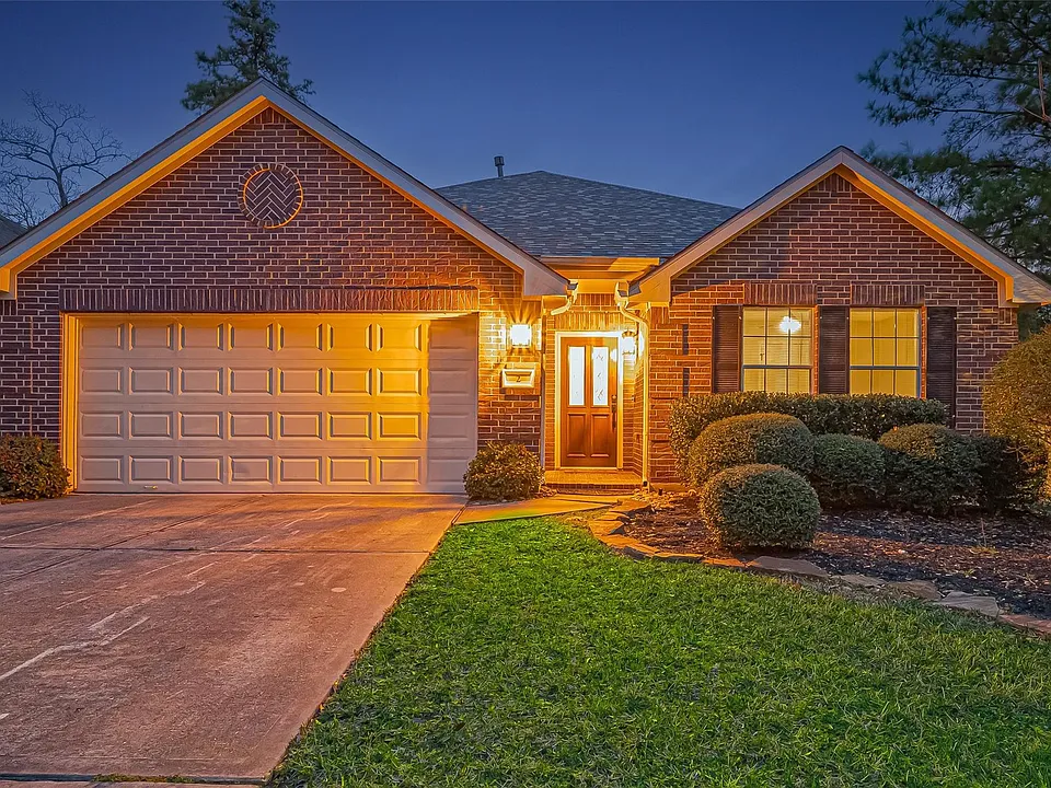 2 Garden Lodge Pl