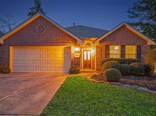 2 Garden Lodge Pl, The Woodlands, TX 77382